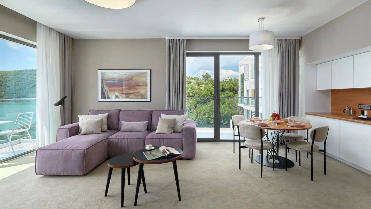 Гранд Люкс 1