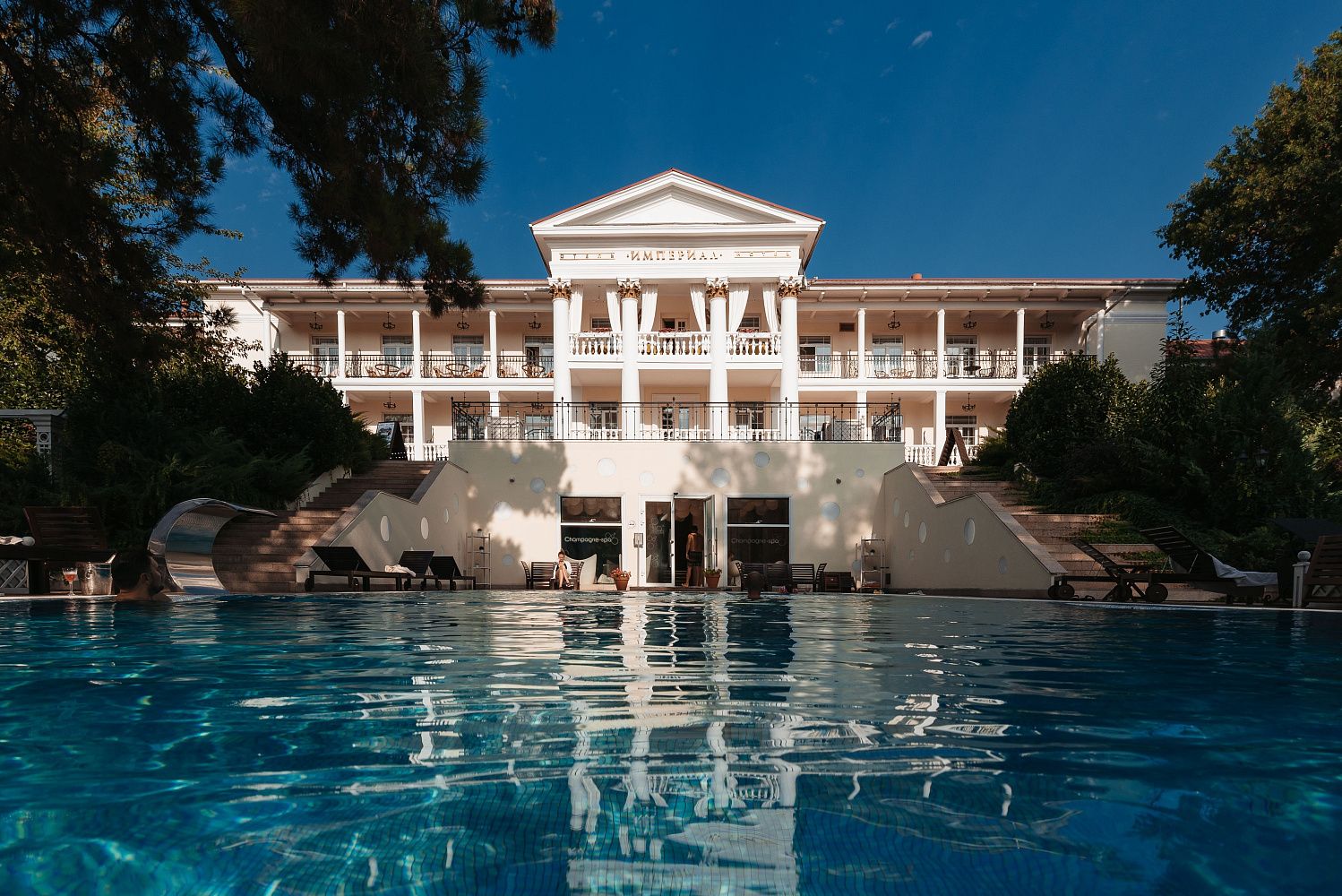 Отели курорта Абрау-Дюрсо вошли в топ-50 лучших отелей России